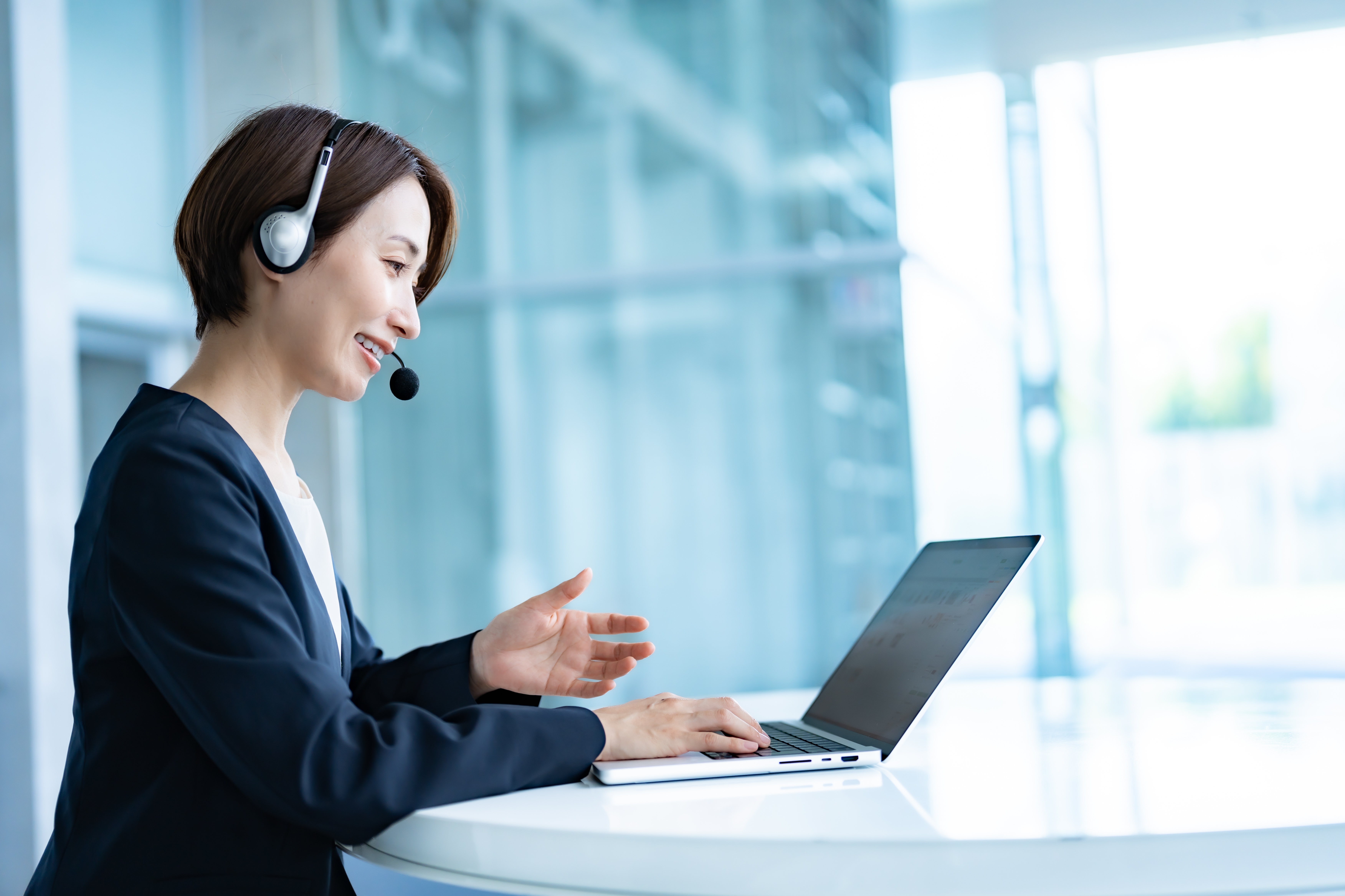 クラウドファンディング事業